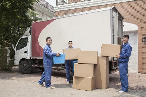 Kennington Movers team preparing a careful local relocation