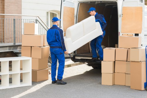 Packing boxes and moving supplies for homes and flats in Kennington